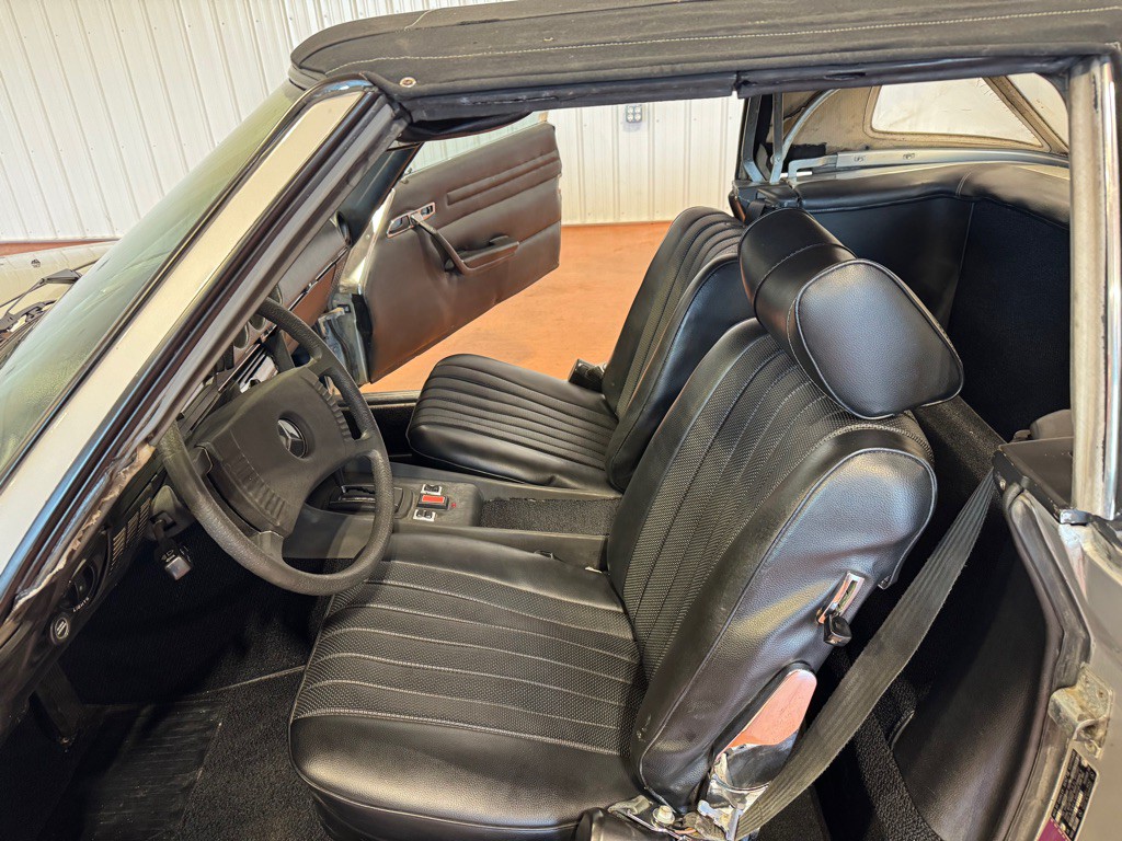 1974 Mercedes-Benz 420-Class Image 15