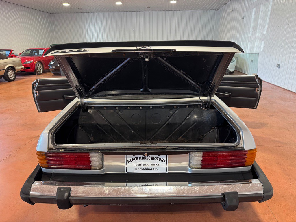 1974 Mercedes-Benz 420-Class Image 27