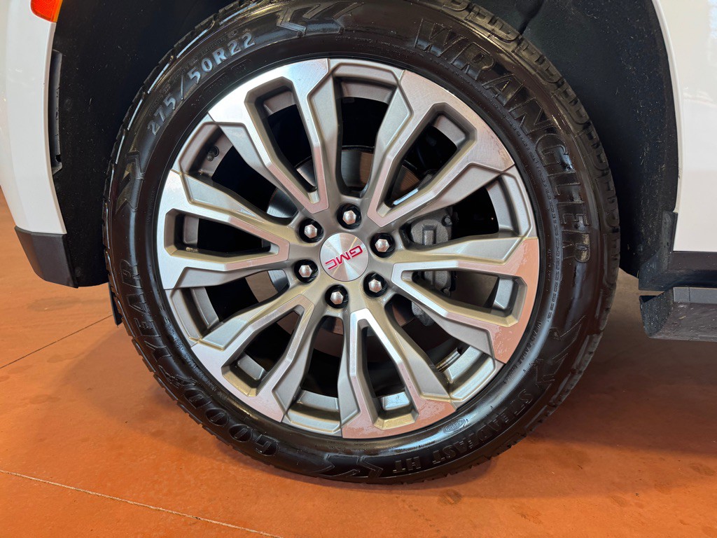 2021 GMC Yukon Image 11