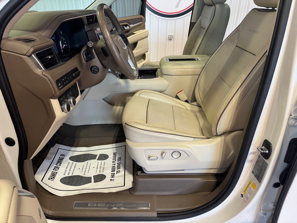 2021 GMC Yukon Image 16