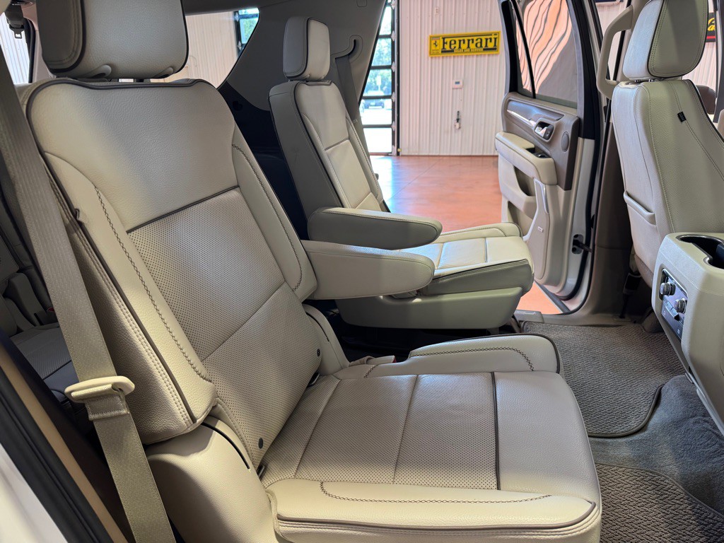 2021 GMC Yukon Image 28
