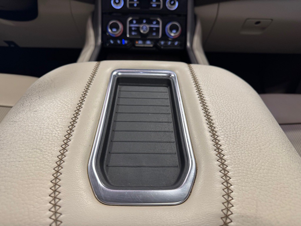 2021 GMC Yukon Image 38