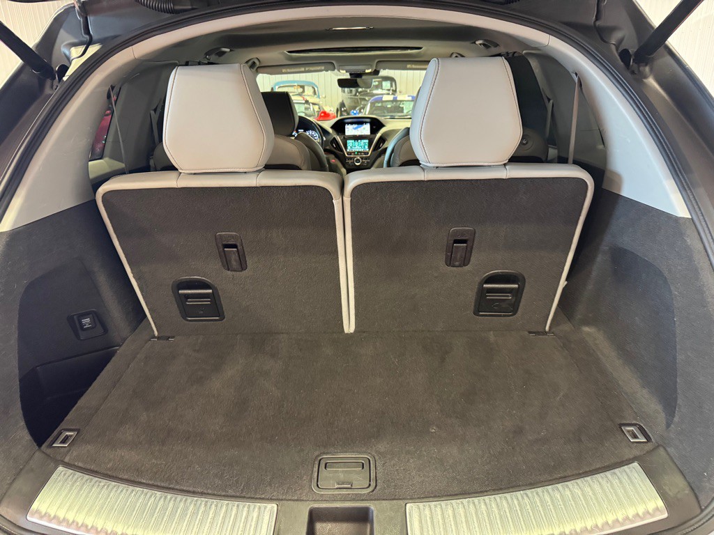 2017 Acura MDX Image 45