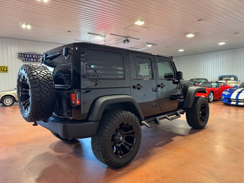 2017 Jeep Wrangler Unlimited Image 8