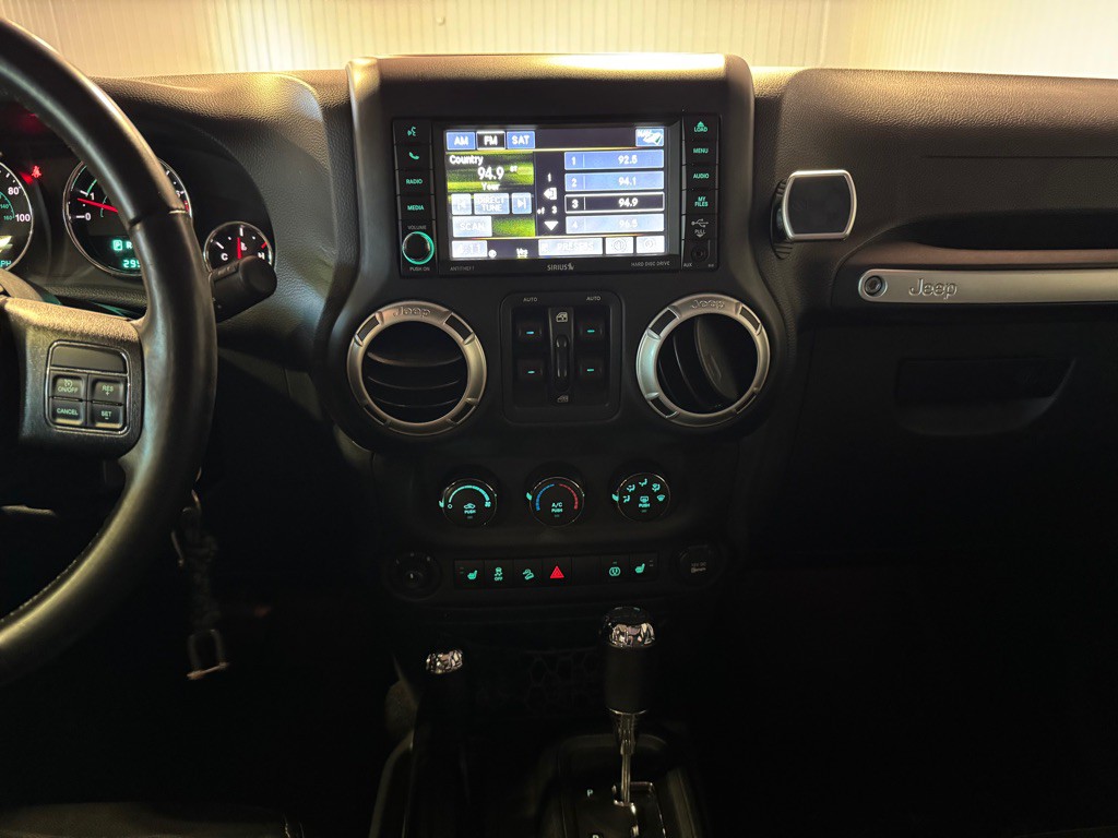 2017 Jeep Wrangler Unlimited Image 34