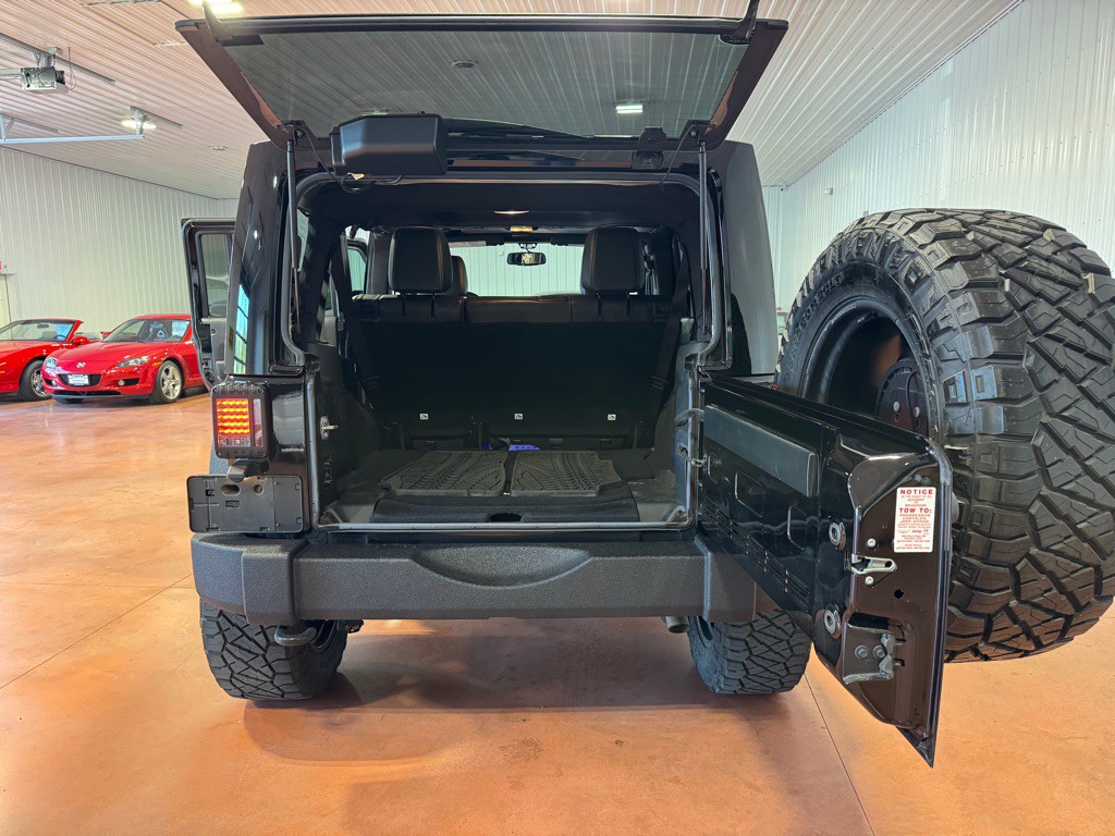 2017 Jeep Wrangler Unlimited Image 36