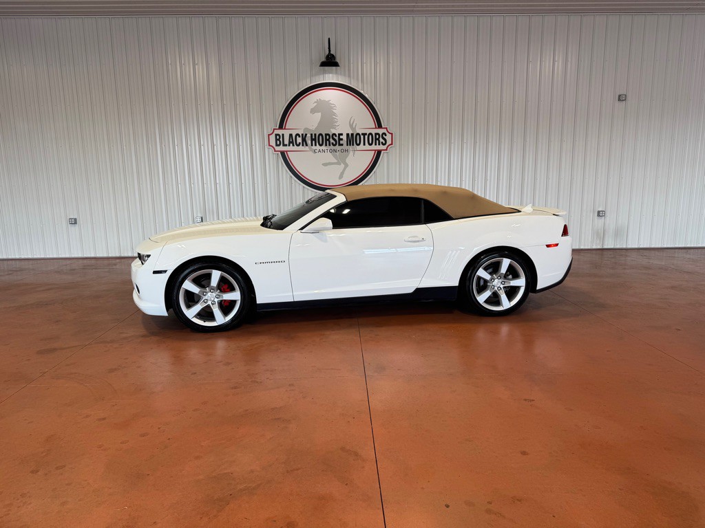 2015 Chevrolet Camaro Image 2