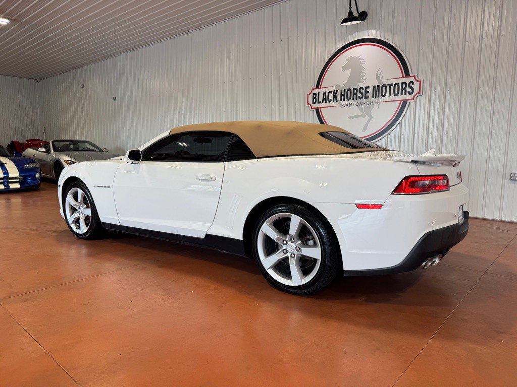 2015 Chevrolet Camaro Image 11
