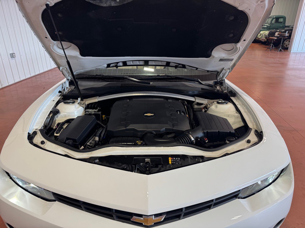 2015 Chevrolet Camaro Image 24