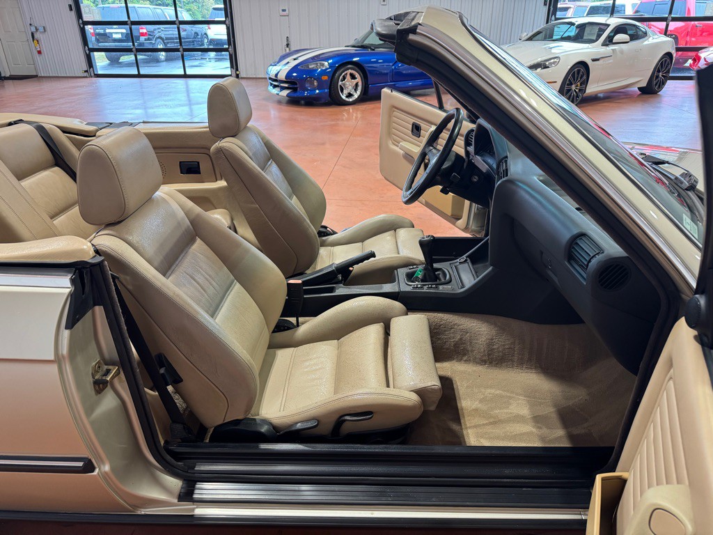 1990 BMW 3 Series Image 24
