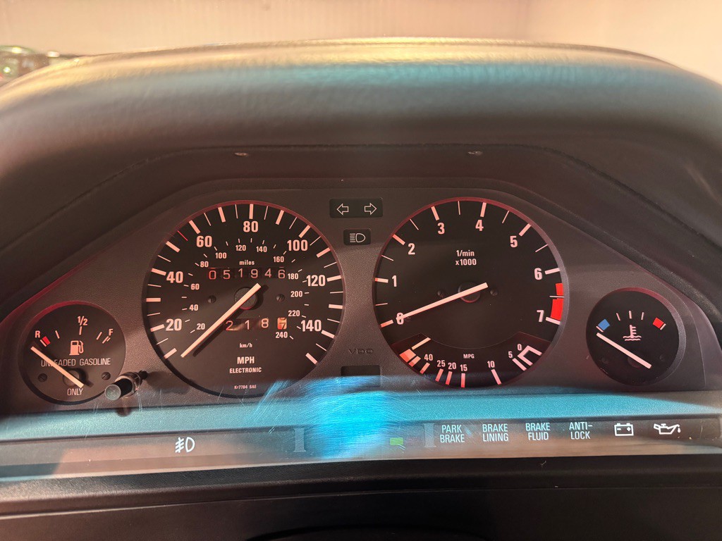 1990 BMW 3 Series Image 30