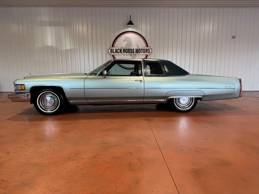 1976 Cadillac DeVille Image 2