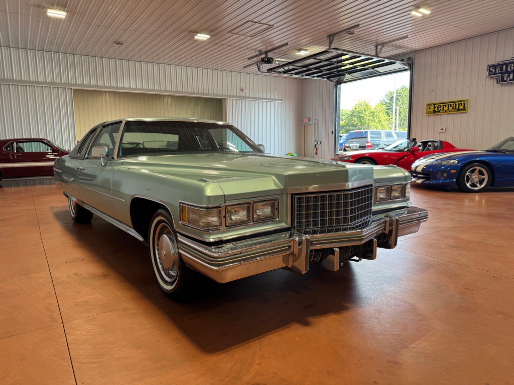 1976 Cadillac DeVille Image 6