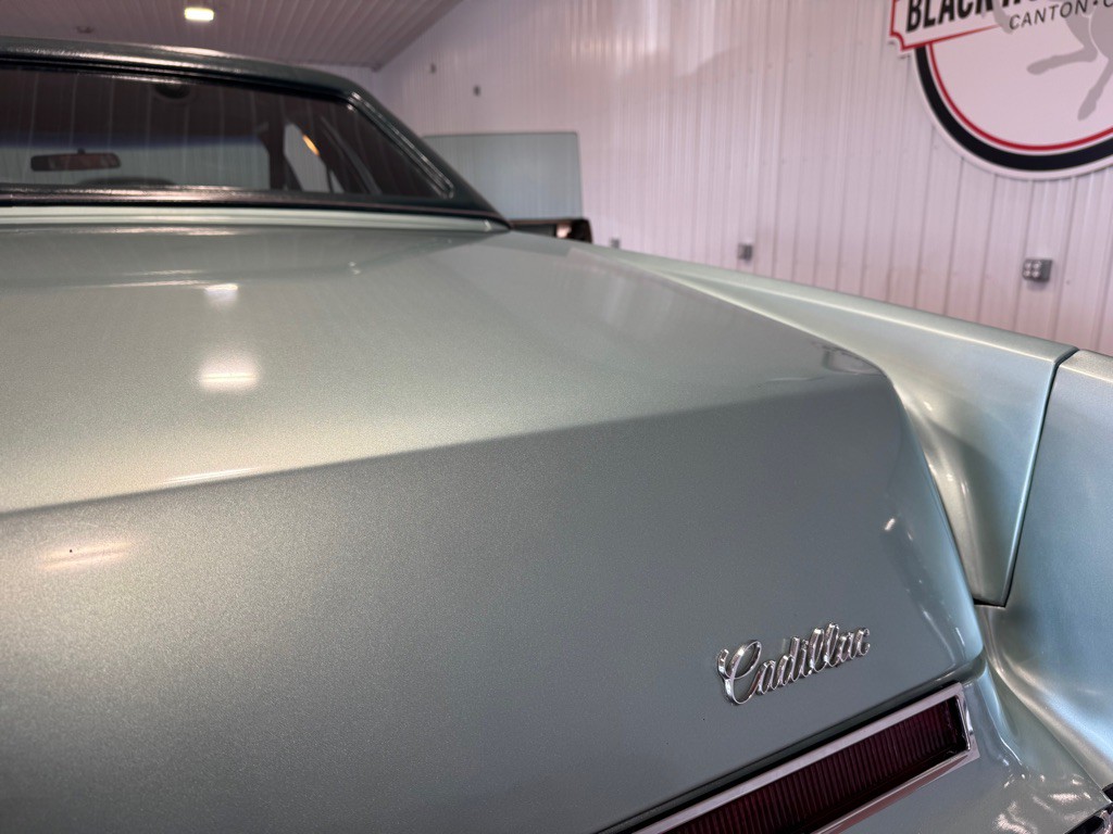 1976 Cadillac DeVille Image 14