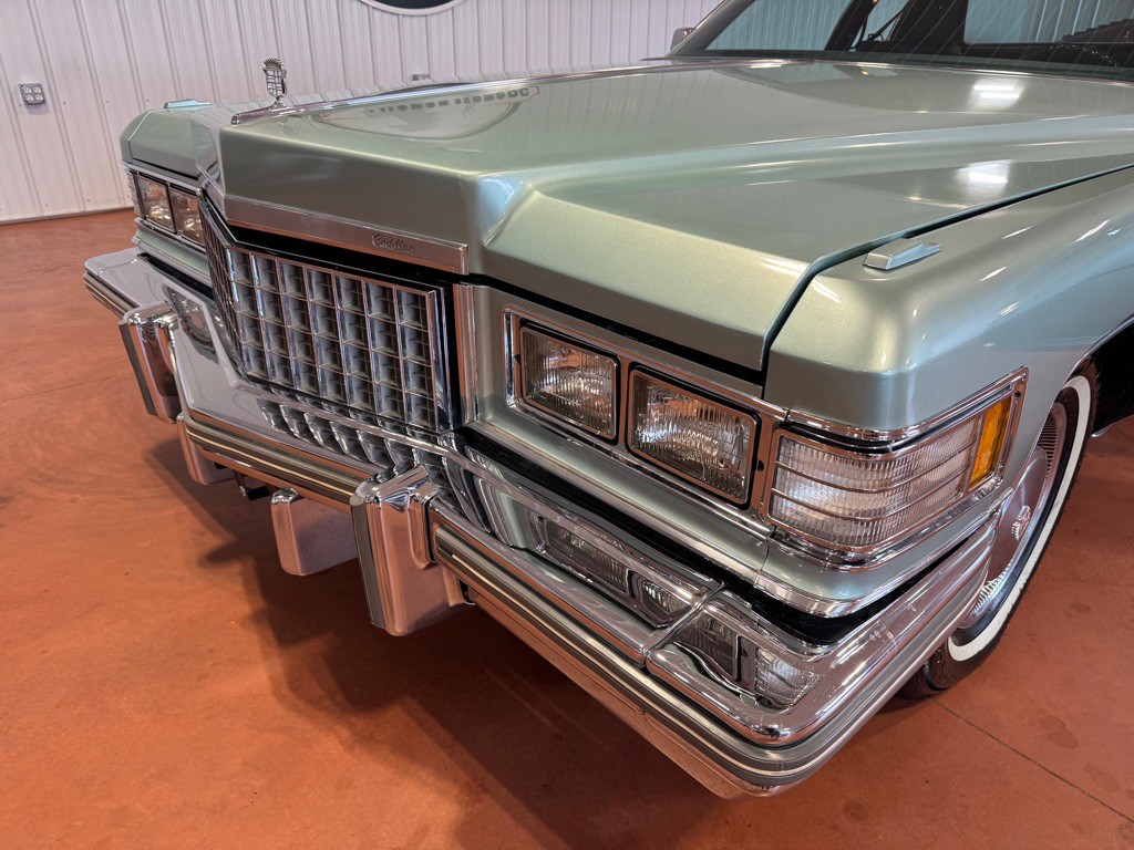 1976 Cadillac DeVille Image 15