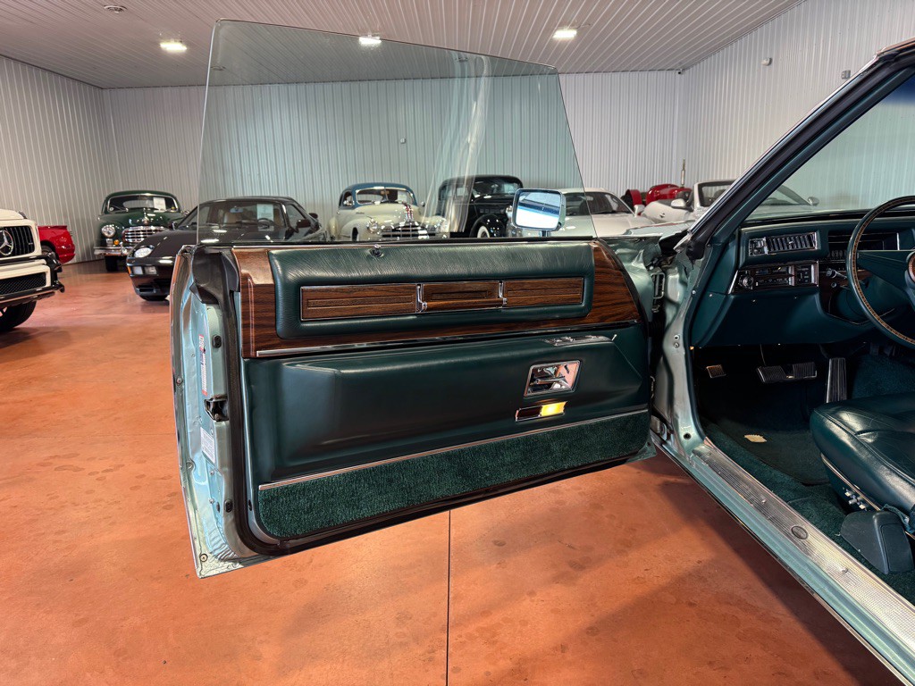 1976 Cadillac DeVille Image 17