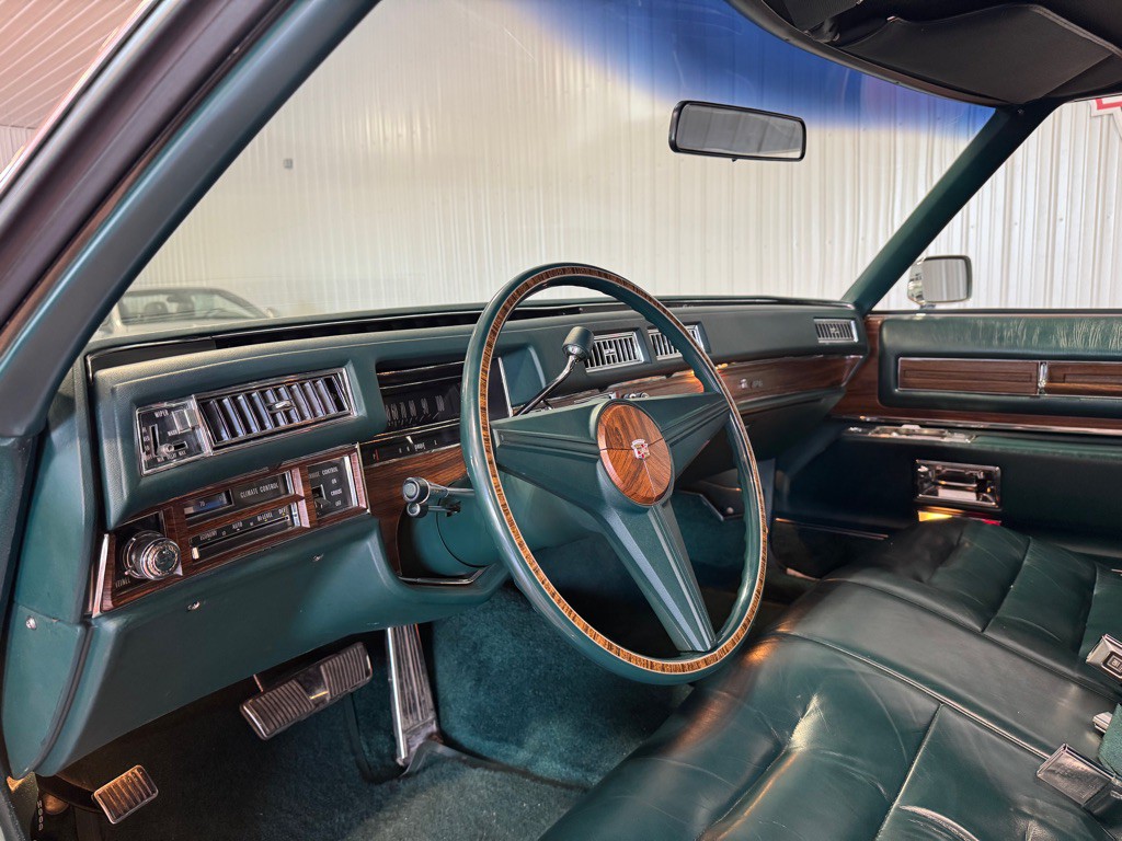 1976 Cadillac DeVille Image 20