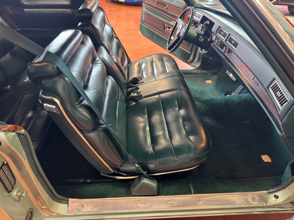 1976 Cadillac DeVille Image 24