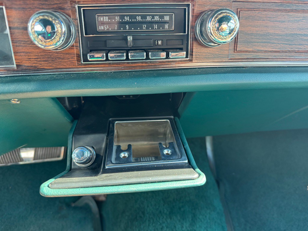 1976 Cadillac DeVille Image 33