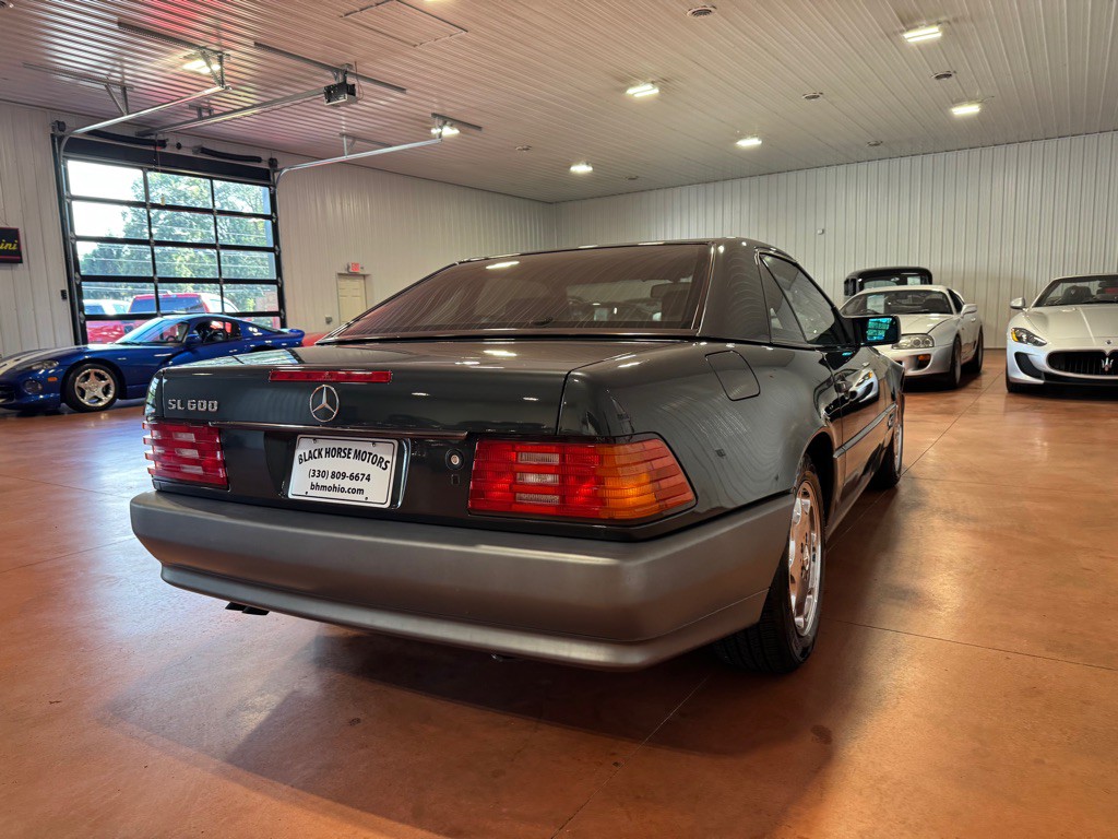 1995 Mercedes-Benz SL-Class Image 12