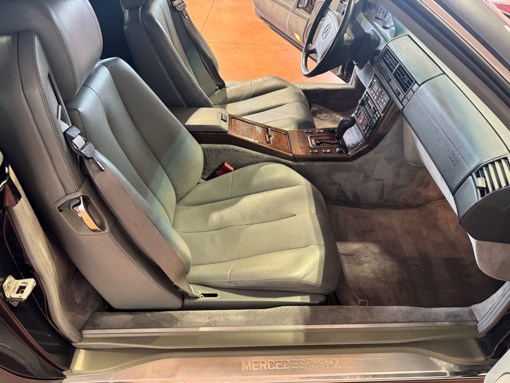 1995 Mercedes-Benz SL-Class Image 20