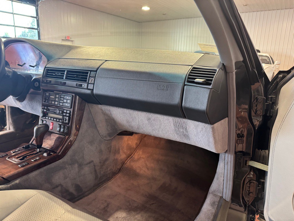 1995 Mercedes-Benz SL-Class Image 22