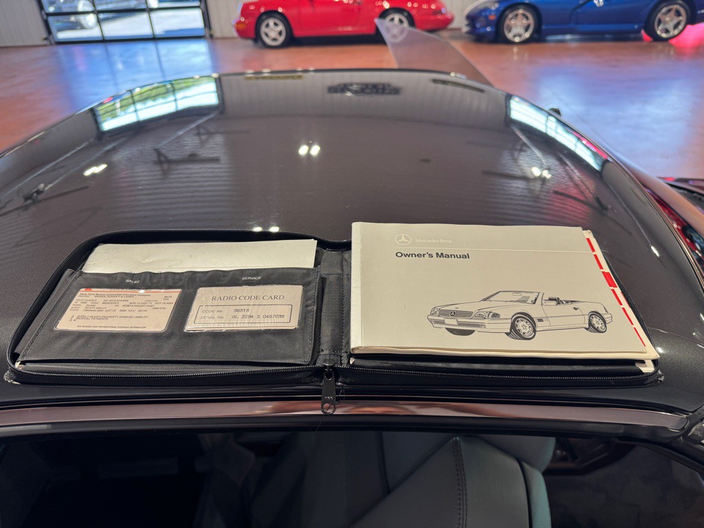 1995 Mercedes-Benz SL-Class Image 29