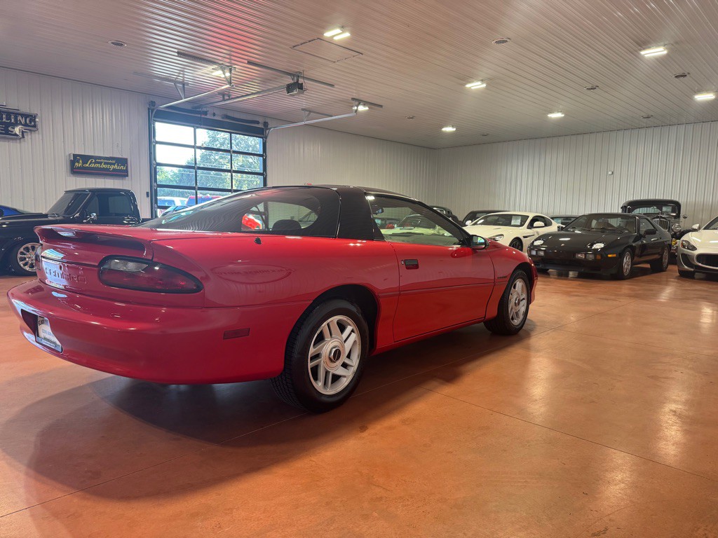1994 Chevrolet Camaro Image 8