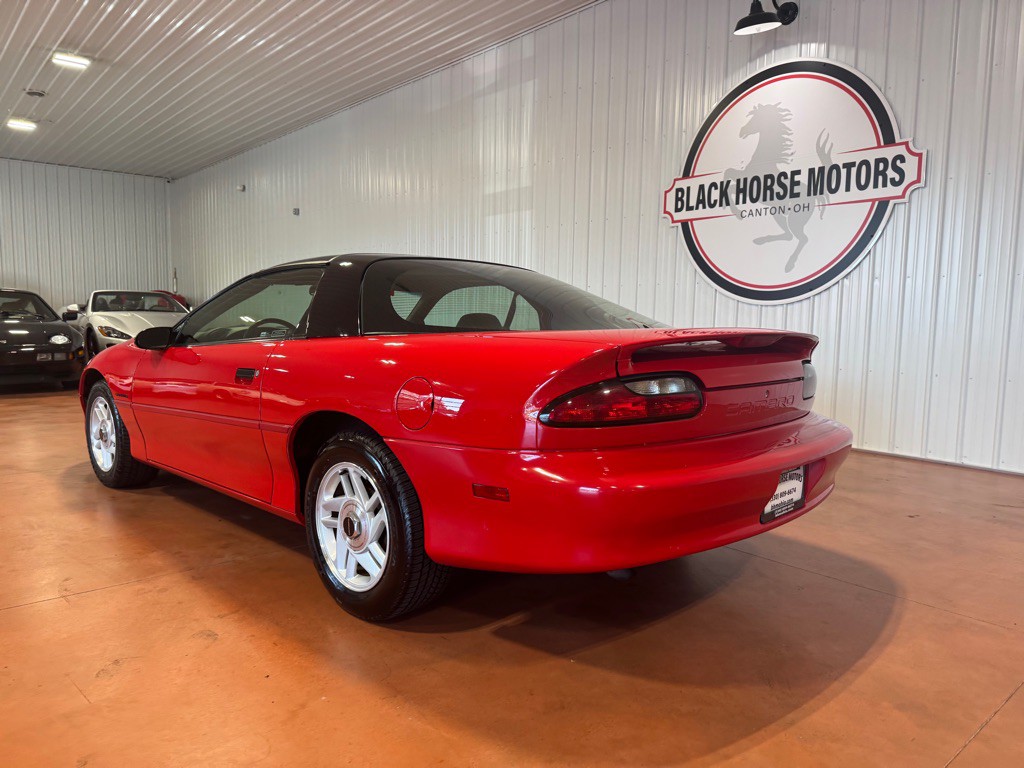 1994 Chevrolet Camaro Image 10