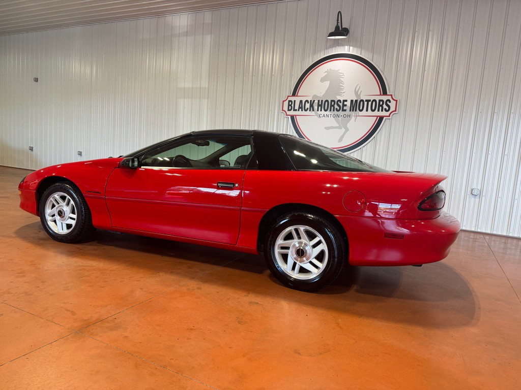 1994 Chevrolet Camaro Image 11