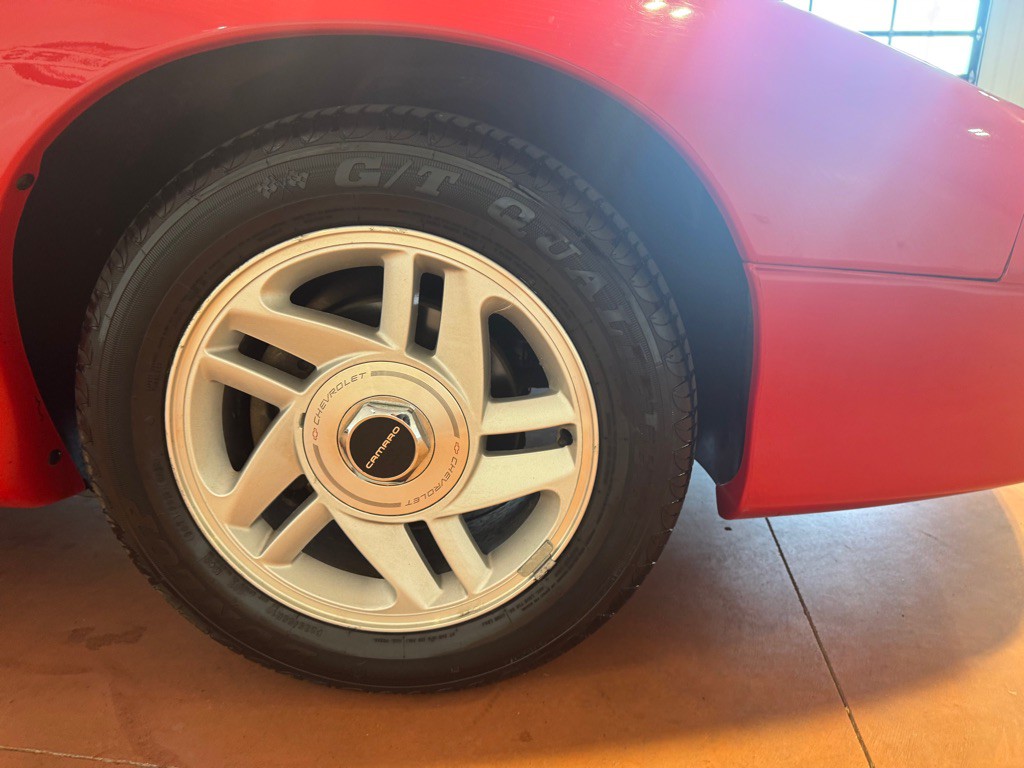 1994 Chevrolet Camaro Image 14