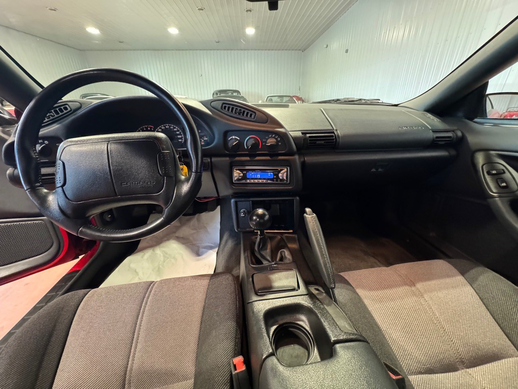 1994 Chevrolet Camaro Image 26