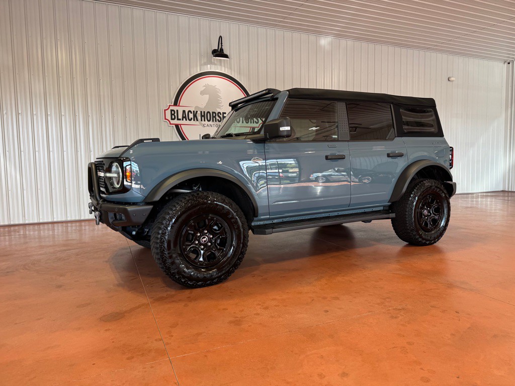 2022 Ford Bronco Image 3