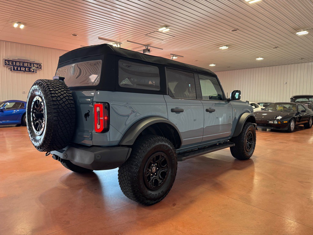 2022 Ford Bronco Image 8