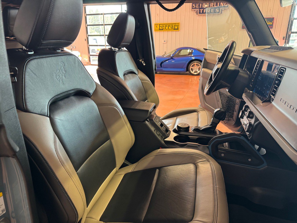 2022 Ford Bronco Image 28