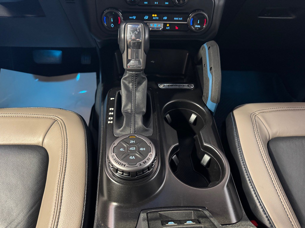 2022 Ford Bronco Image 35