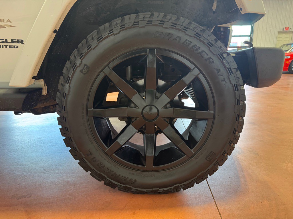 2012 Jeep Wrangler Unlimited Image 13