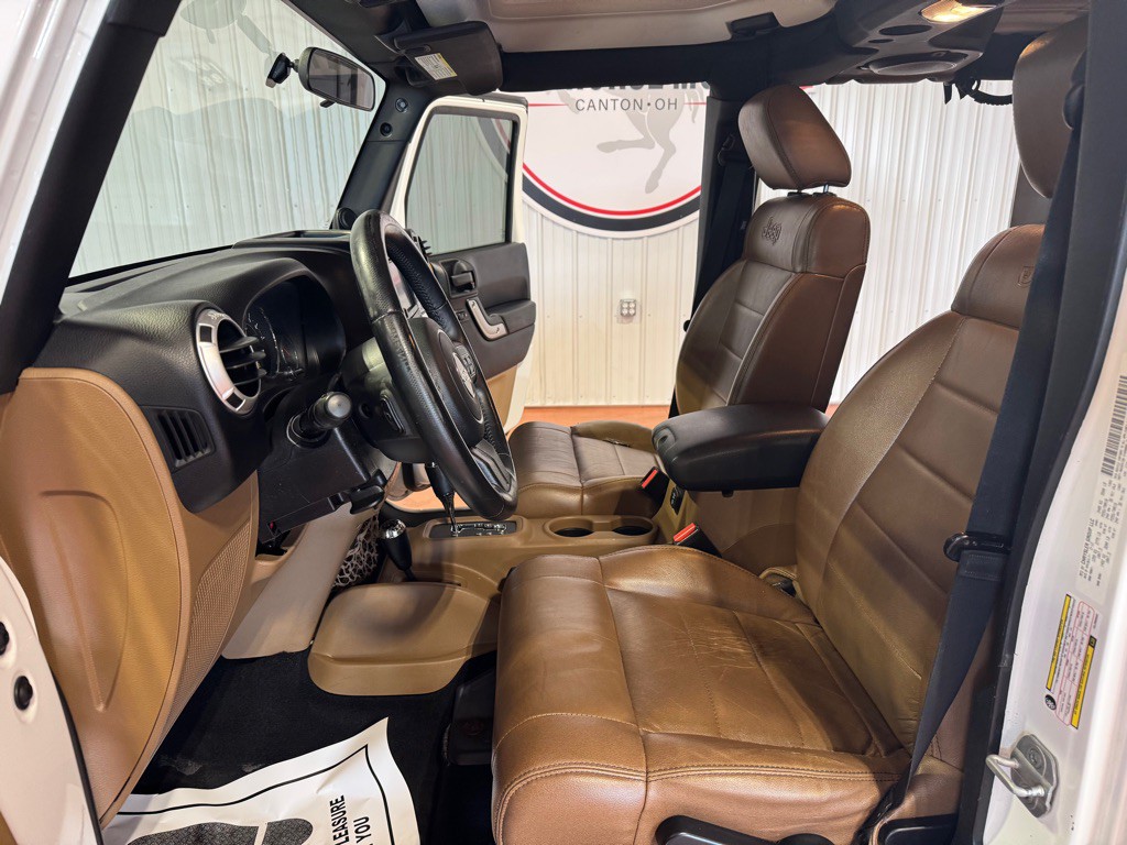 2012 Jeep Wrangler Unlimited Image 17