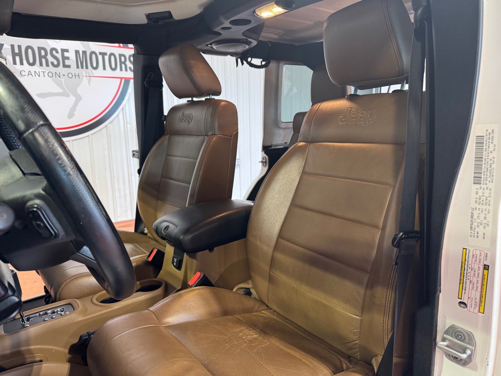 2012 Jeep Wrangler Unlimited Image 18