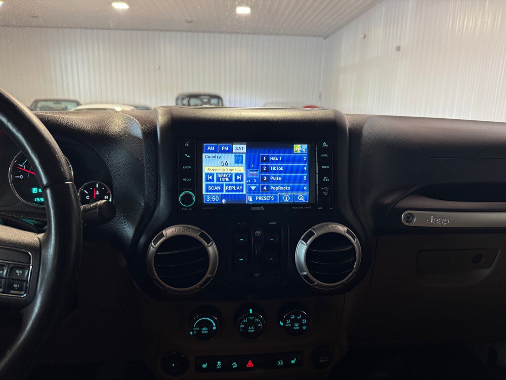 2012 Jeep Wrangler Unlimited Image 30