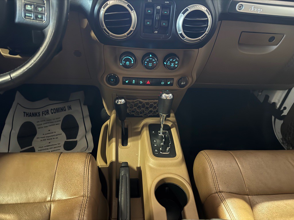 2012 Jeep Wrangler Unlimited Image 31