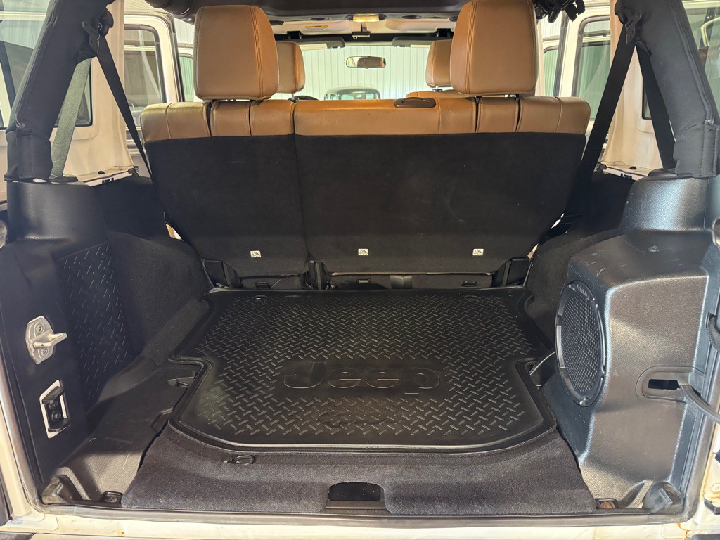 2012 Jeep Wrangler Unlimited Image 34