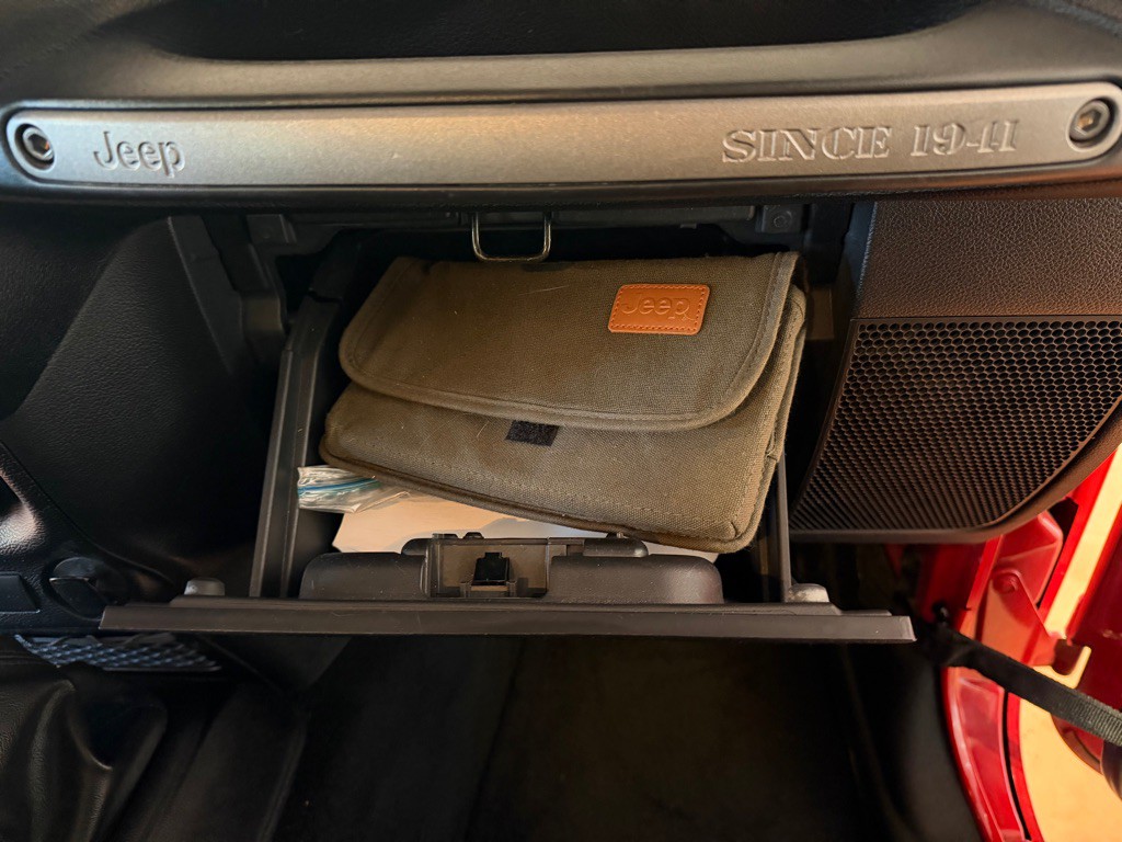 2013 Jeep Wrangler Image 29
