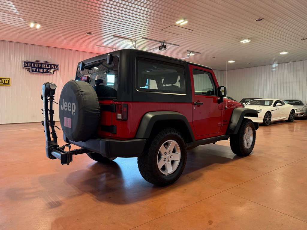 2013 Jeep Wrangler Image 38