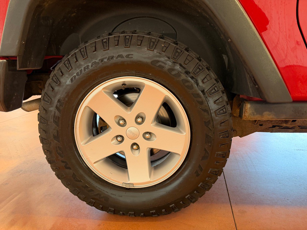 2013 Jeep Wrangler Image 45