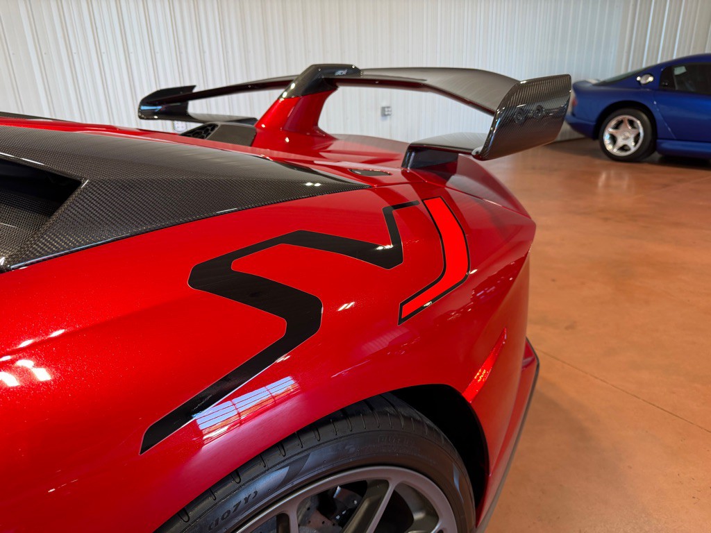 2019 Lamborghini Aventador Image 23