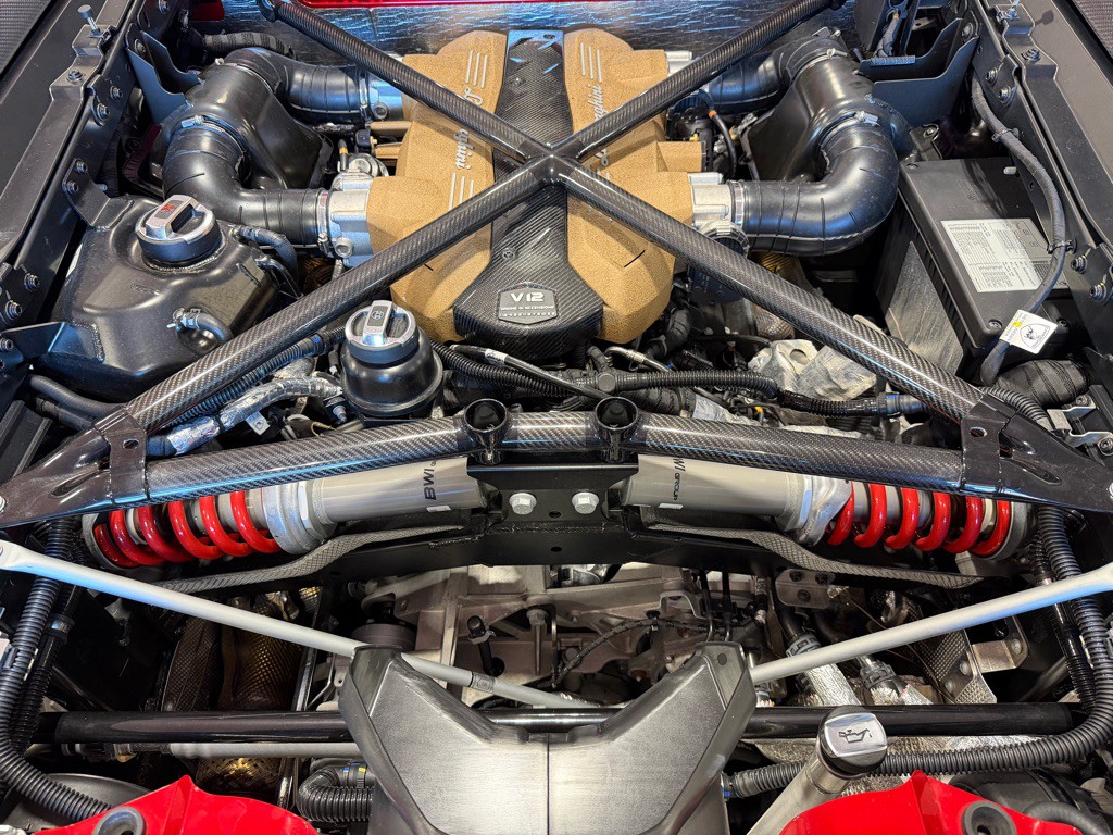 2019 Lamborghini Aventador Image 39