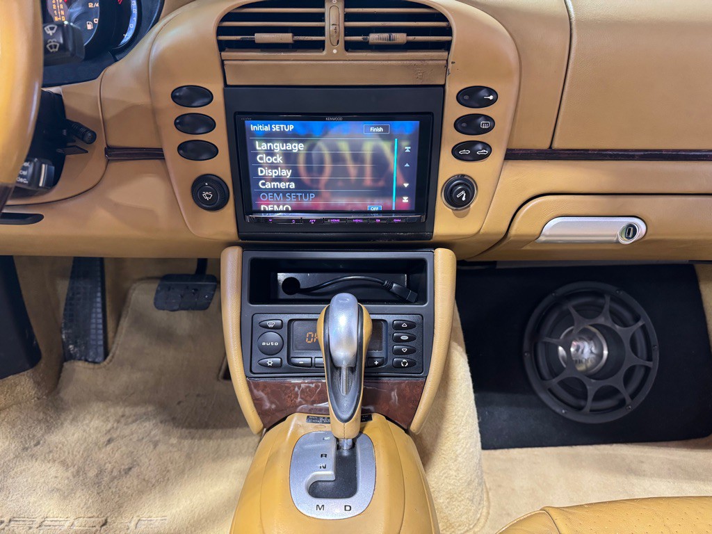 2003 Porsche 911 Image 18
