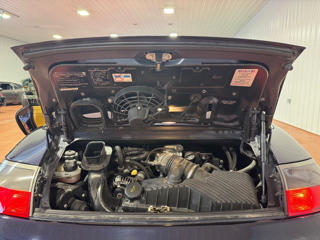 2003 Porsche 911 Image 23