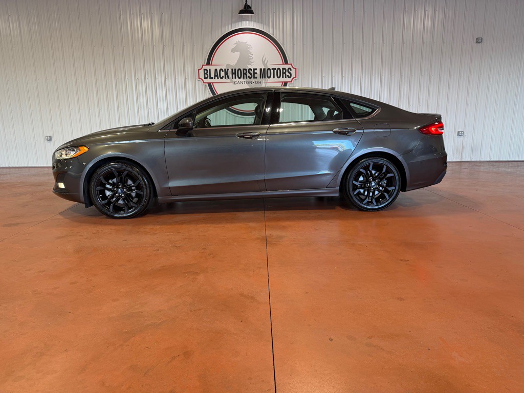2019 Ford Fusion Image 2